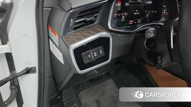 Audi A6 (C8) id 5033606 из Кореи 26