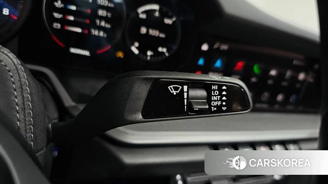 Porsche 911(992) id 4964815 из Кореи 26