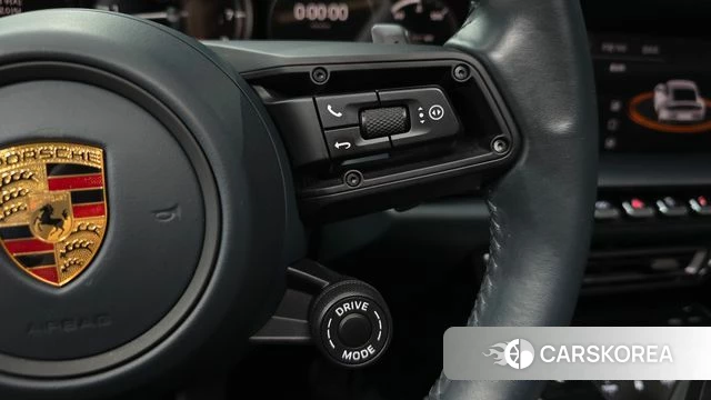 Porsche 911(992) id 5022609 из Кореи 26