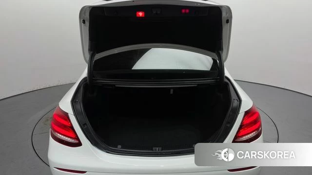 Mercedes-Benz E-Class W213 id 5028818 из Кореи 26