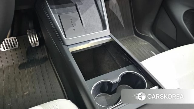 Tesla Model Y id 4719737 из Кореи 26