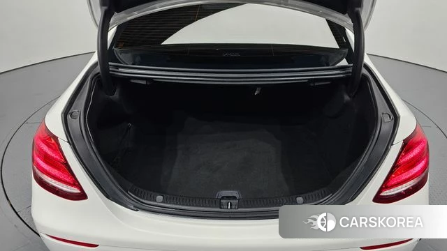 Mercedes-Benz E-Class W213 id 5018850 из Кореи 26