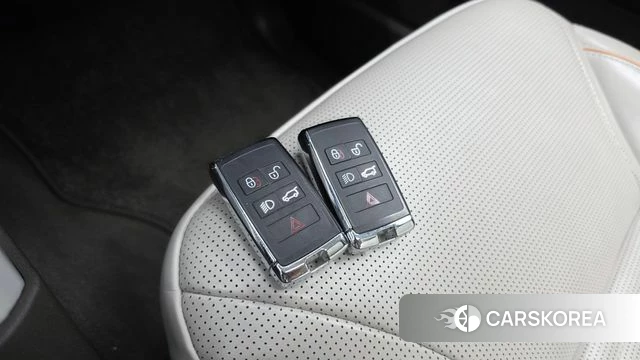 Land Rover Discovery 5 id 5023839 из Кореи 26