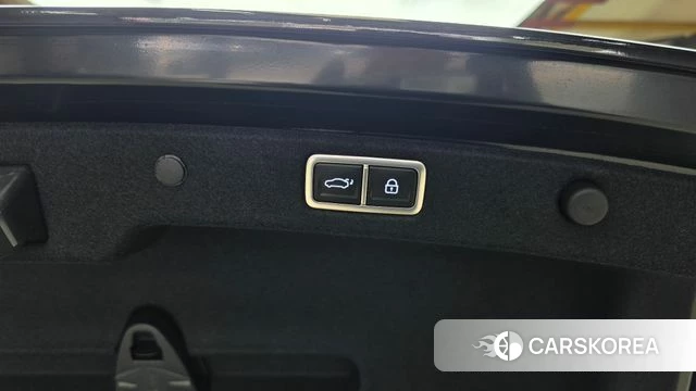 Hyundai Grandeur (GN7) id 5001368 из Кореи 26