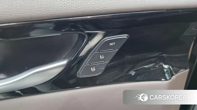 Kia All New K7 Hybrid id 5048572 из Кореи 26