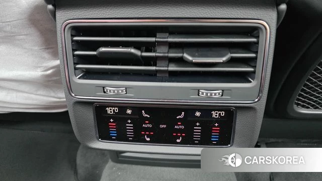 Audi SQ7 (4M) id 4862649 из Кореи 26