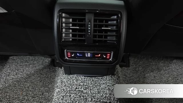 Volkswagen Passat GT (B8) id 4942549 из Кореи 26
