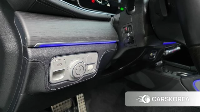 Mercedes-Benz GLS - Class X167 id 5028111 из Кореи 26