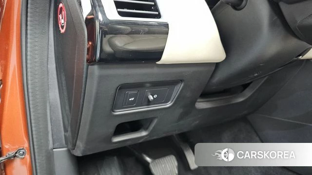 Land Rover Discovery 5 id 5041336 из Кореи 26