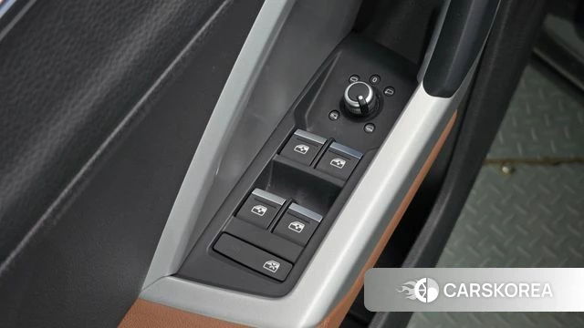 Audi Q3 (F3) id 4986351 из Кореи 26