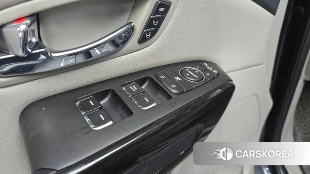 Kia The New Carnival id 4993317 из Кореи 26