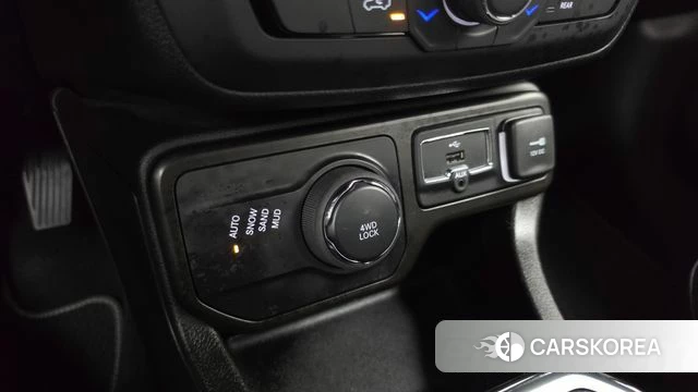 Jeep Renegade id 5012954 из Кореи 26