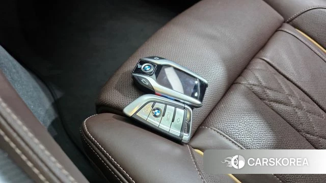 BMW 5 Series (G30) id 4998389 из Кореи 26