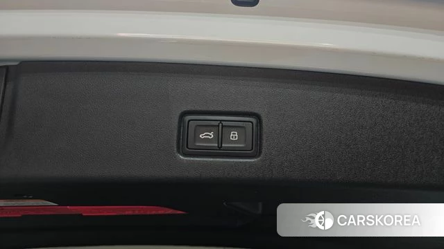 Audi Q4 e-Tron (F4) id 4898240 из Кореи 26