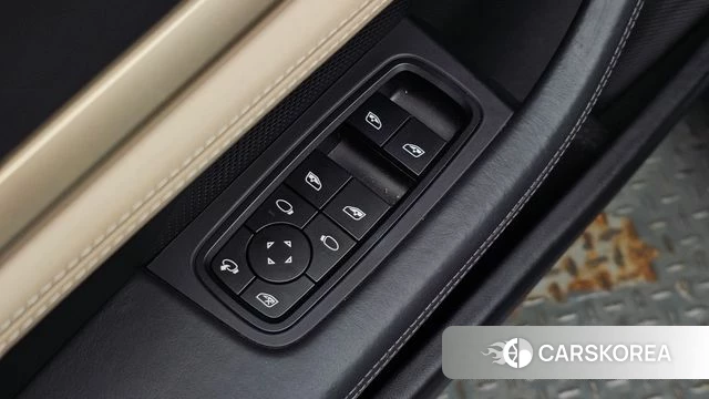 Porsche Taycan id 4730341 из Кореи 26
