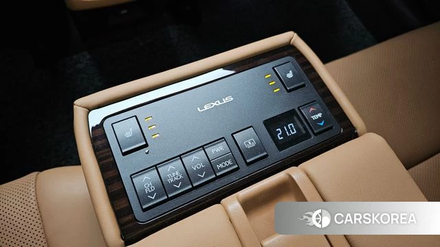 Lexus New ES300h id 4953163 из Кореи 26