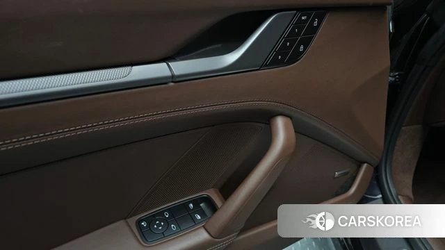 Porsche 911(992) id 4995944 из Кореи 26