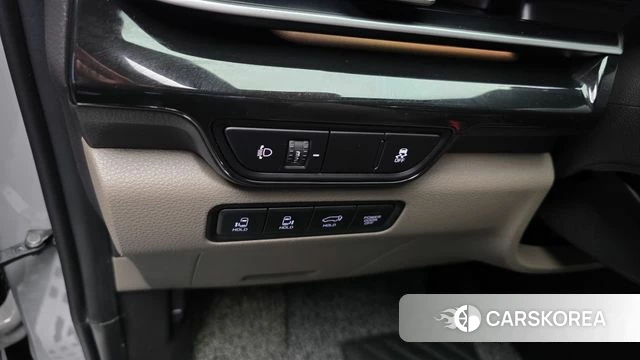Kia The New Carnival 4th Generation id 5020938 из Кореи 26