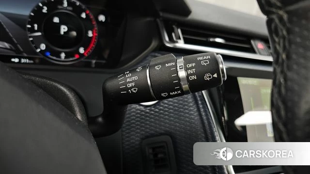 Land Rover Range Rover Velar id 4998695 из Кореи 27