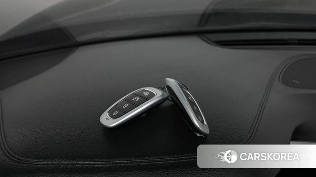 Hyundai The New Grandeur IG id 5012993 из Кореи 27