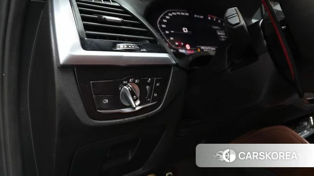 BMW X3M (G01) id 4966449 из Кореи 27