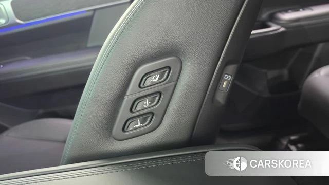 Hyundai Santa Fe (MX5) id 4984813 из Кореи 27