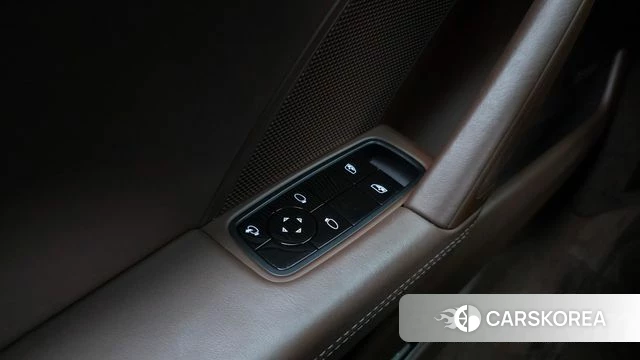 Porsche 911(992) id 4750811 из Кореи 27