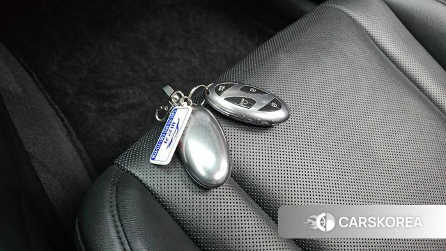 Hyundai Grandeur (GN7) id 4950673 из Кореи 27