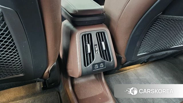 BMW iX1 (U11) id 4964818 из Кореи 27