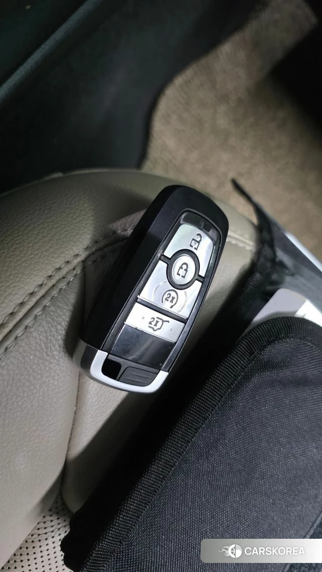 Ford Explorer 6th Generation id 4918373 из Кореи 27