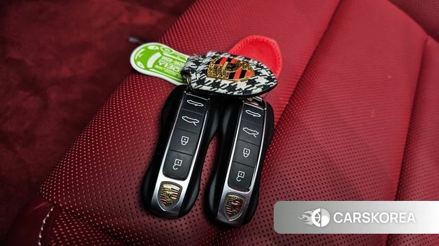 Porsche 911(992) id 4565959 из Кореи 27