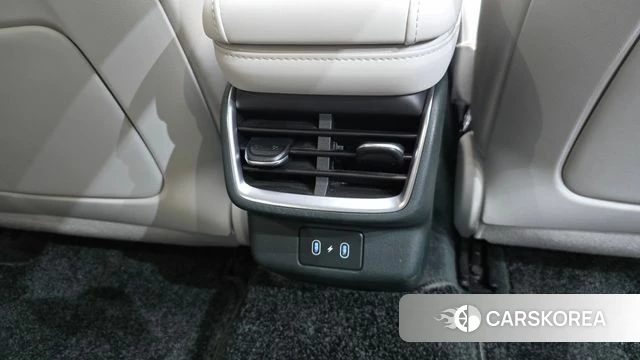 Hyundai Grandeur Hybrid (GN7) id 4670023 из Кореи 27
