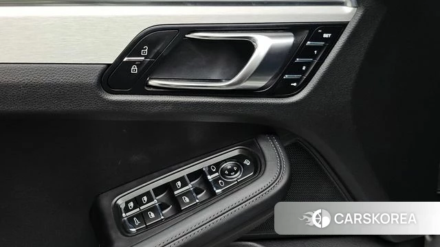 Porsche Macan id 4899178 из Кореи 27