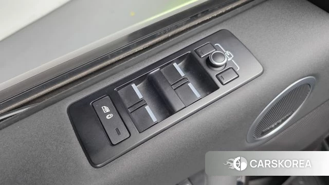 Land Rover Discovery 5 id 5029288 из Кореи 27