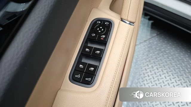 Porsche Cayenne (PO536) id 4764833 из Кореи 27