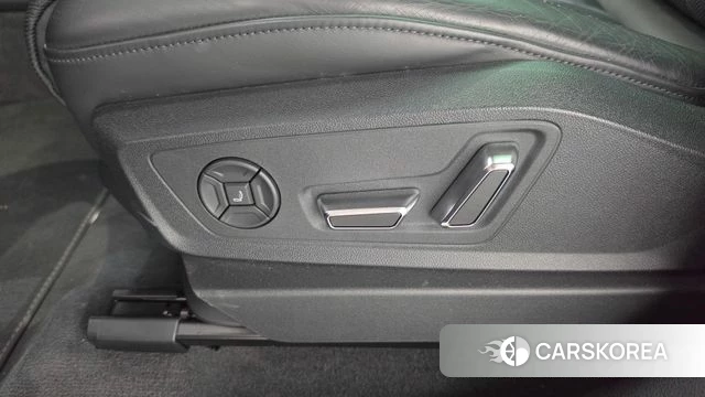 Audi e-Tron id 4921624 из Кореи 27
