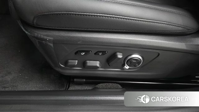 Hyundai Grandeur (GN7) id 4506429 из Кореи 27