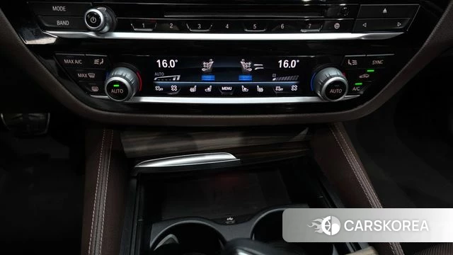 BMW 5 Series (G30) id 4960486 из Кореи 27