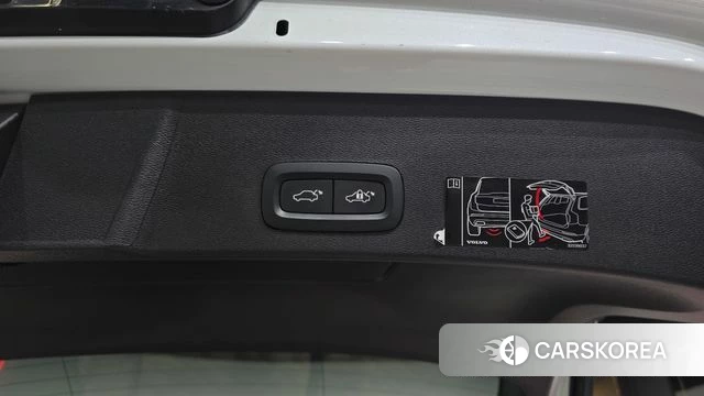 Volvo XC40 id 5012984 из Кореи 27