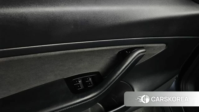 Tesla Model 3 id 4872905 из Кореи 27
