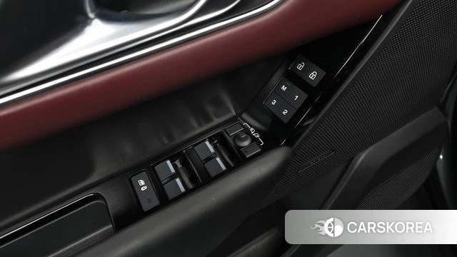 Land Rover Range Rover Velar id 4940943 из Кореи 27