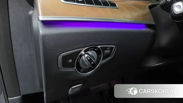 Mercedes-Benz E-Class W213 id 4931127 из Кореи 27