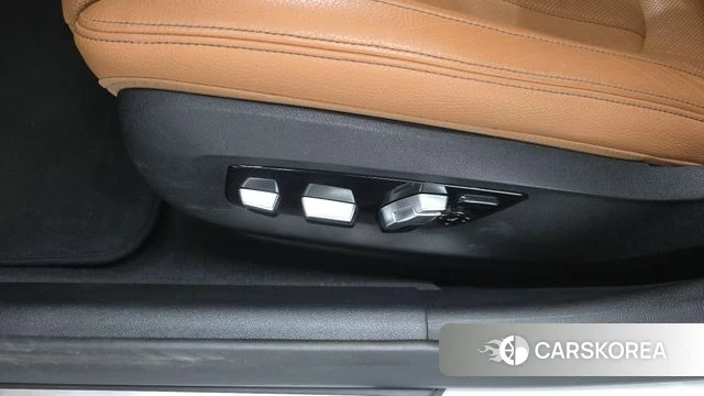 BMW 5 Series (G30) id 5018366 из Кореи 27