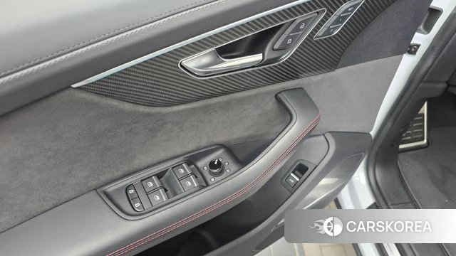 Audi RSQ8 (4M) id 4923092 из Кореи 27
