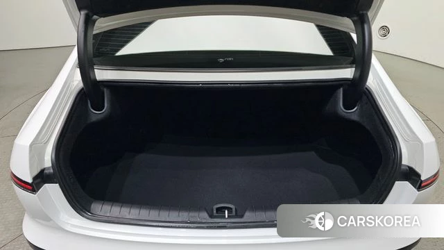 Hyundai Grandeur Hybrid (GN7) id 5002184 из Кореи 27