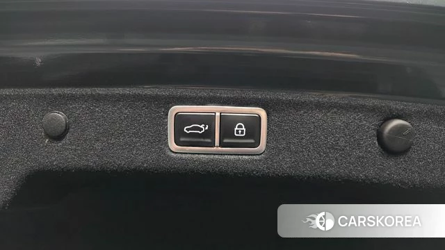 Hyundai Grandeur Hybrid (GN7) id 4854325 из Кореи 27