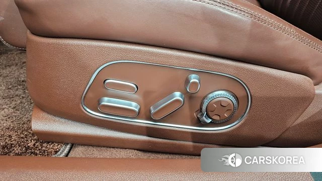 Genesis G90 (RS4) id 4981652 из Кореи 27
