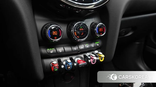 Mini Cooper Convertible id 5045959 из Кореи 27