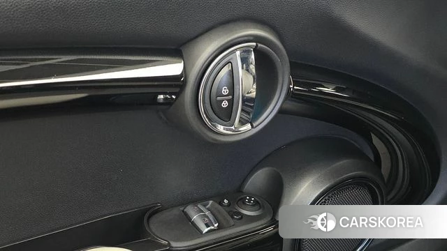 Mini Cooper S id 5028449 из Кореи 27