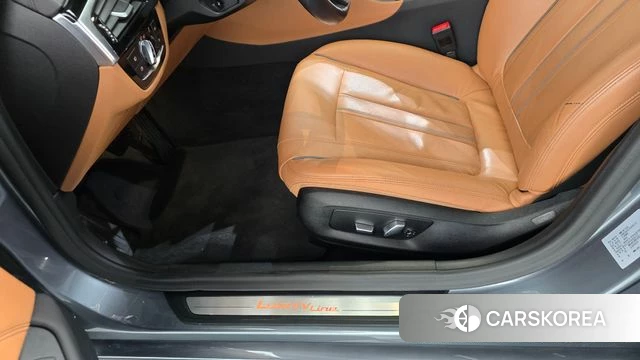 BMW 5 Series (G30) id 5013516 из Кореи 27